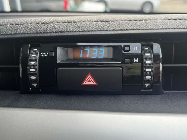 トヨタ ハイラックス 2.4 Z ディーゼルターボ 4WD フルセグテレビ10インチ リフトアップ 宮崎県の詳細画像 その17