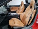 【助手席シート】運転席シート同様長時間乗車・スポーツドライビングでも疲れにくい形状にセッティングされたシートを装備しております。