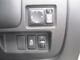 電動格納付きドアミラーで、お車とのすれ違いもスイッチ1つでミラーの開け閉めができます。