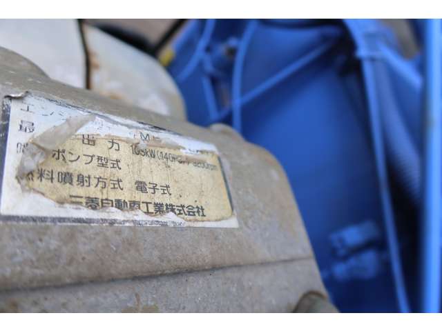 三菱ふそう キャンター 標準ロング4段Rクレーン 積載2000Kg タダノ製 ラジコン付 茨城県の詳細画像 その20