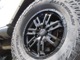新品アルミホイール＆タイヤ装着致しました！ホイールはB-MUD Z マットブラック！17インチにインチダウンすることで、タイヤの肉厚感を強調しています。