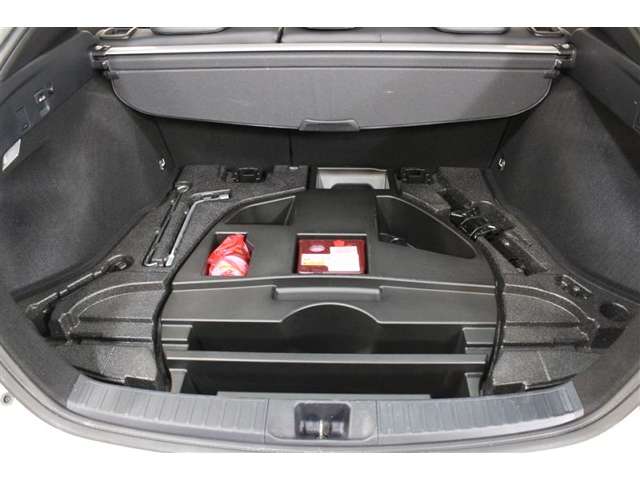 トヨタ プリウス 1.8 A プレミアム E-Four 4WD ドラレコ ワンオーナー Bluetooth 新潟県の詳細画像 その9