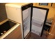 冷蔵庫は84リッターのDC12V冷凍冷蔵庫がビルトインされております。