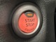 ☆プッシュスタートシステム☆リモコンを身につけていればエンジンの始動はスイッチを押すだけ！ドアの施錠・解錠はリクエストスイッチを押すだけ！バッグからキーを取り出す必要がなく便利です☆
