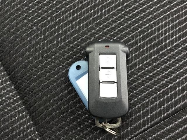 スマートキーです！鍵はカバンに保管している状態でも使用できます。