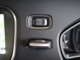 イグニッションはメーター左のプッシュボタンにて行います　ボタンの下にはキーの挿入口があります