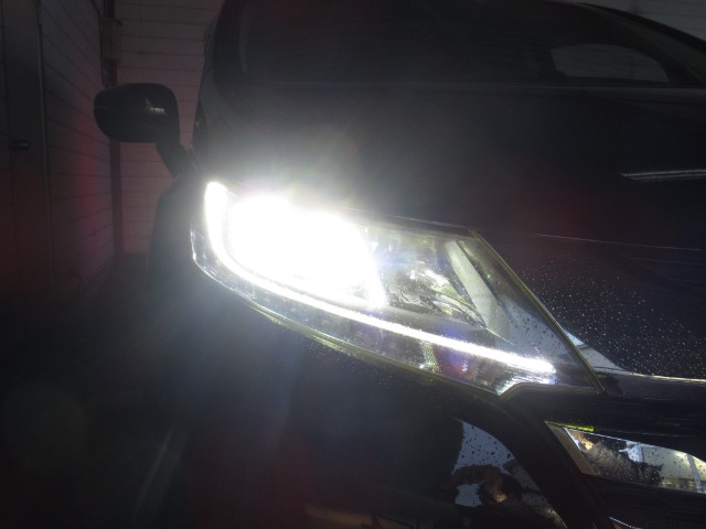 LEDヘッドライトなので、夜間も明るく視認性が上がり安心してドライブが楽しめます♪