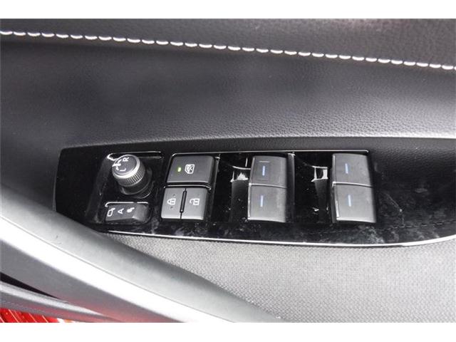 トヨタ カローラ 1.8 ハイブリッド S E-Four 4WD ナビバックカメラETC 大阪府の詳細画像 その14
