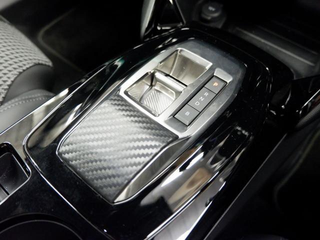 プジョー SUV e-2008 GT LEDヘッドライト クルーズコントロール 三重県の詳細画像 その12