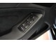 サイドミラーの調整ボタンは車によって場所が様々ですが、当モデルは窓操作部に集約されていて一目で分かります！