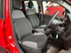 ６エアバック：前席および後席に、合計６つのエアバックを装備。もしもの時も、ドライバーと同乗者の安全を最大限に確保します。