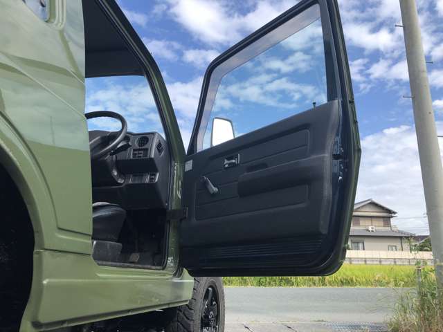 スズキ ジムニー 660 ランドベンチャー 4WD 5MT 3インチリフトアップ 全塗装 静岡県の詳細画像 その18