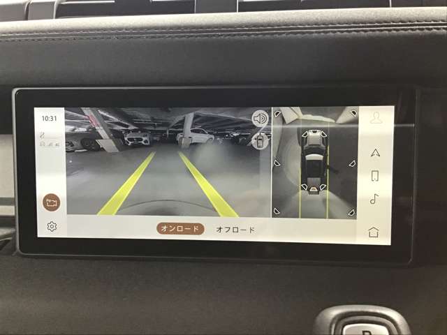 サラウンドカメラ（３６０°カメラ）『車載のカメラを駆使し、車を真上から見下ろしている映像に変換、センターディスプレイに表示させ、安全な駐車をサポート。縦列駐車や狭い場所への駐車に大きく役立ちます。
