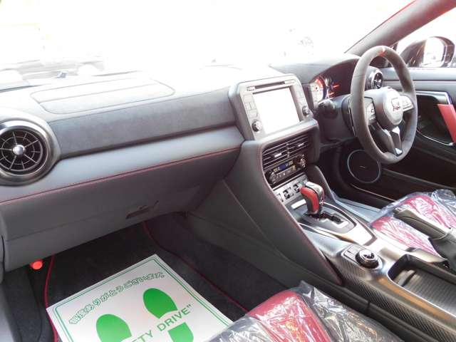 日産 GT-R 3.8 NISMO スペシャル エディション 4WD ワンオーナー&禁煙車 神奈川県の詳細画像 その17