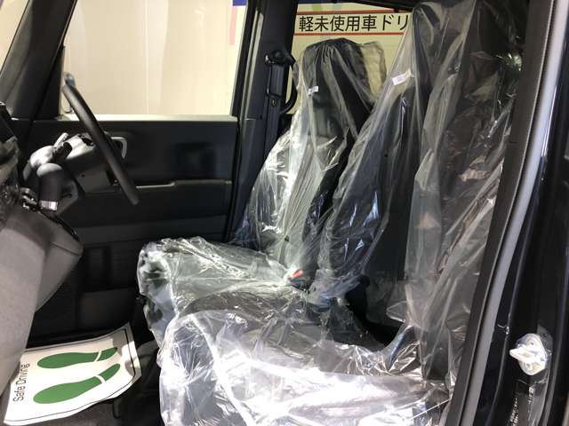 ホンダ N-BOX カスタム 660 新型・左側電動スライドドア・未登録車 兵庫県の詳細画像 その6