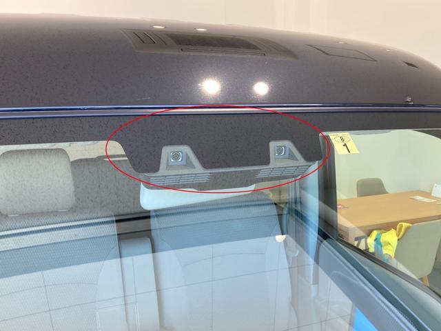 デュアルカメラブレーキサポート（ＤＣＢＳ） フロントガラス上部にあるセンサー部です。ステレオカメラで車両前方の状況を検知し各種制御を行います。衝突被害軽減ブレーキ・誤発進抑制機能・車線逸脱警報機能 等