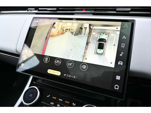 【サラウンドカメラ（360°カメラ）】全方位の死角となる部分や発進時・駐車時・細い路地からの運転などカメラを通してモニターで確認することが可能です。