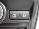 後席ドアは両側が電動スライドドアです。ドアノブをひく、ドアノブのリクエストスイッチを押す、キーレスリモコンキーのボタンを押すのいずれかで簡単に開け閉めができます！