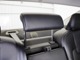 後席のセンターのヘッドレストは格納式になります　すべての席にヘッドレストを用意することは、安全性を第一に考えるボルボのこだわりです