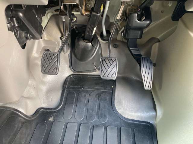 スズキ エブリイ 660 PC リミテッド ハイルーフ 4WD ミッション車 福岡県の詳細画像 その16