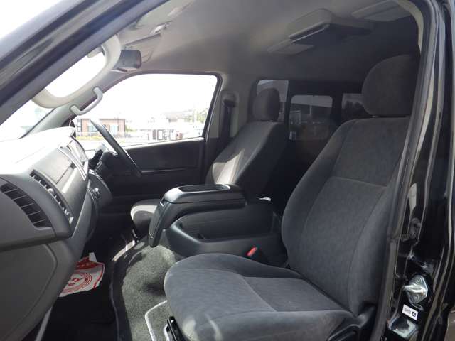 トヨタ ハイエース 2.7 GL ロング ミドルルーフ Bluetooth対応ナビ ワンオーナー 10人乗り 埼玉県の詳細画像 その17