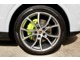 純正オプションのカイエンエクスクルーシブデザインホイールにタイヤは２８５／４０／２１ピレリ製ＰーＺＥＲＯが装備されております