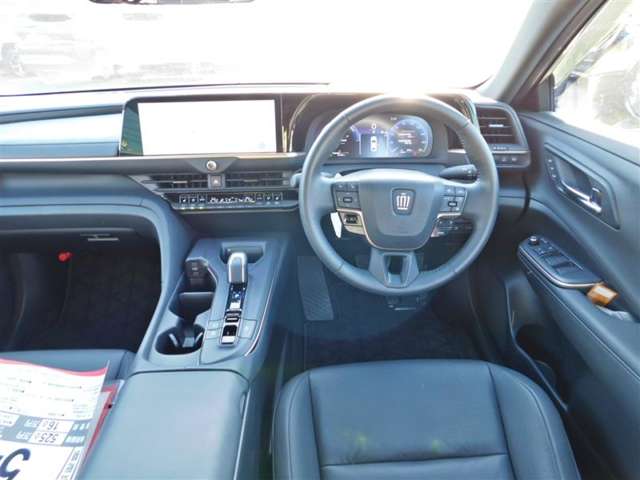 トヨタ クラウンクロスオーバー 2.5 G アドバンスト レザー パッケージ E-Four 4WD T-Connectナビ・フルセグ・ETC 徳島県の詳細画像 その4