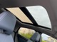 ◆【サンルーフ】車内の天井から、爽やかな風や太陽の穏やかな光を取り込みます。ワンタッチで開閉が可能です。