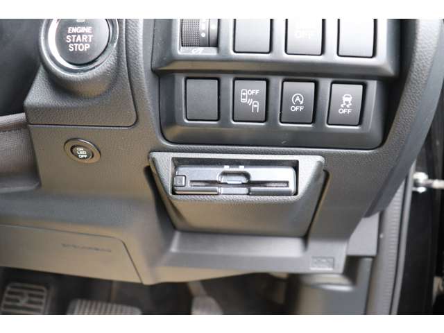 スバル フォレスター 2.5 エックスブレイク 4WD 8型ナビ カメラ ETC ドラレコ 埼玉県の詳細画像 その11