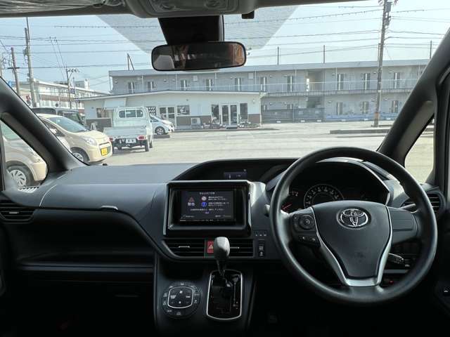 トヨタ ノア 2.0 X 両側電動Sドア スマキー LED 社外ナビ ETC 富山県の詳細画像 その13