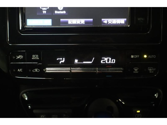 トヨタ プリウス 1.8 A E-Four 4WD Tコネクトナビ ETC ワンオーナー 滋賀県の詳細画像 その11
