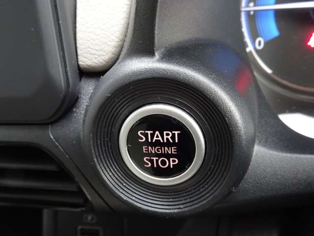 ◆プッシュエンジンスターター◆エンジンをかけるのもボタン１つ！