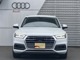 Audi認定中古車は、Audi正規ディーラーがお届けする「Audiが二度認めたAudi」です。専門技術を身につけた正規ディーラーのテクニシャンが専用テスターと工具を使い入念な整備を施した上で保証をつけて納車されます。