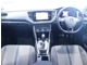 運転席/助手席です。安全装備をオプションで追加するのは日本的発想。フォルクスワーゲン車はサイドエアバッグを全車標準で装備しております。
