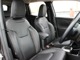 リミテッドはレザーシートを採用しております。使用感が一番出る運転席側シート。ご覧のようにきれいな状態となっております。