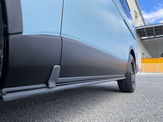 トヨタ ハイエースバン 3.0 スーパーGL ロング ディーゼルターボ 4WD マット塗装/丸目ライト/パワースライドドア 兵庫県の詳細画像 その17