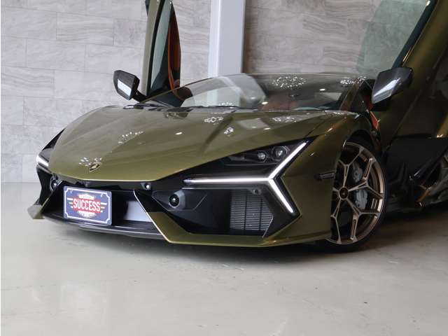 Lamborghini Revuelto, фото 17