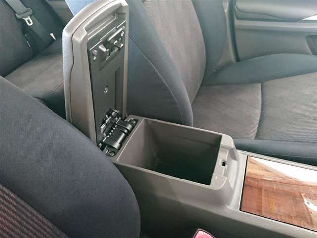 トヨタ プレミオ 1.8 X Lパッケージ ドライブレコーダー付 香川県の詳細画像 その10