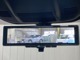 【インテリジェント ルームミラー】インテリジェント ルームミラーは、車両後方のカメラ映像をミラー面に映し出すので、車内の状況や、天候などに影響されずいつでもクリアな後方視界が得られます。