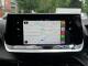 AppleCarPlay/AndroidAutoに対応するスマートフォン接続機能「Peugeotミラースクリーン」を搭載。