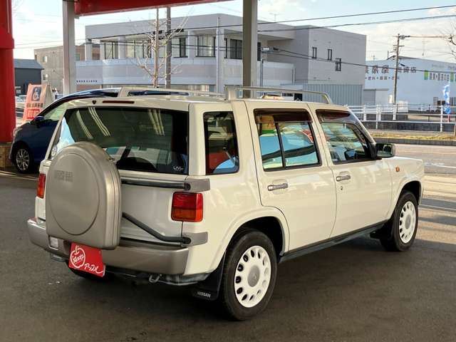 日産 ラシーン 1.5 タイプA 4WD ルーフレール カバー付き背面タイヤ 愛知県の詳細画像 その5