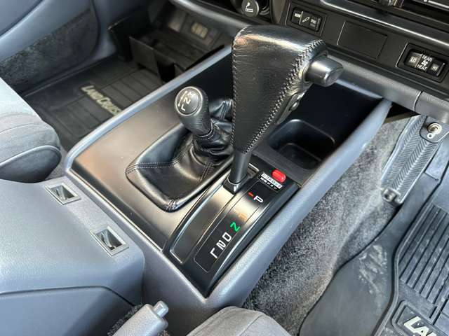 トヨタ ランドクルーザー80 4.2 VXリミテッド ディーゼルターボ 4WD 8ナンバー 中期型 1オーナー 禁煙車 岐阜県の詳細画像 その14