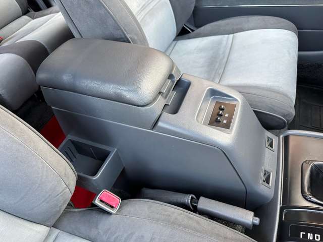 トヨタ ランドクルーザー80 4.2 VXリミテッド ディーゼルターボ 4WD 8ナンバー 中期型 1オーナー 禁煙車 岐阜県の詳細画像 その18