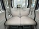 ◆後部座席◆足元も深くシートのクッションも柔らかくロングドライブの疲労を軽減してくれます。