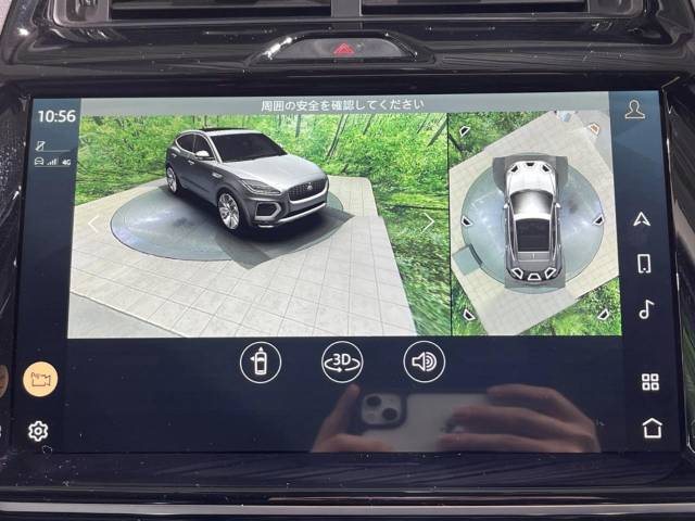 サラウンドカメラ（３６０°カメラ）『車載のカメラを駆使し、車を真上から見下ろしている映像に変換、センターディスプレイに表示させ、安全な駐車をサポート。縦列駐車や狭い場所への駐車に大きく役立ちます。』