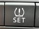【タイヤ空気圧警報システム】タイヤ空気圧が低くなったとき、メーター内の表示と音でお知らせします！タイヤがバーストを防ぐシステムです。
