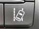 【車線逸脱警報システム（ＬＤＷＳ）】居眠り運転などでの車線のはみ出しを予測して、警告灯と警告音でドライバーに注意を促します！機能には限界があるためご注意ください。