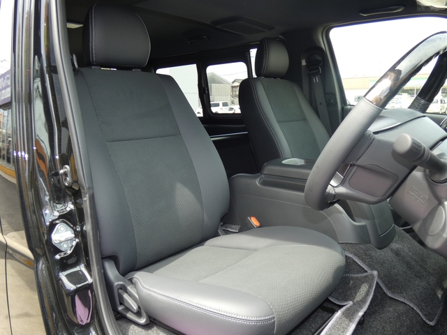 トヨタ ハイエースバン 2.8 スーパーGL ダークプライムII ロングボディ ディーゼルターボ 4WD ライトキャンピングカーFD-BOX V09N 愛知県の詳細画像 その15
